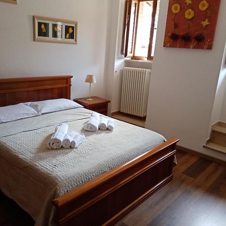 La Dimora Di Pietra Appartement Gubbio Buitenkant foto
