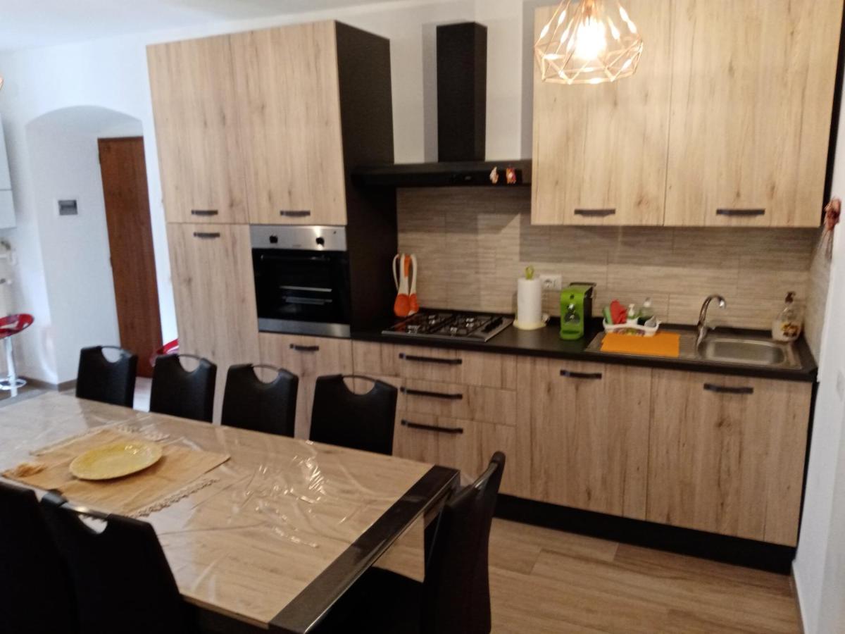 La Dimora Di Pietra Appartement Gubbio Buitenkant foto